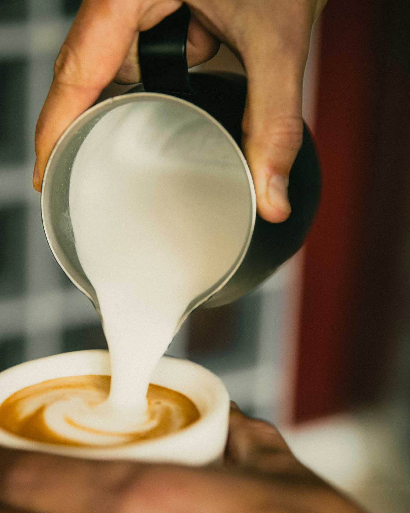 C&oacute;mo espumar leche en casa